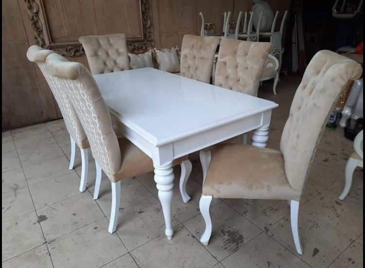 105/09 dining table set