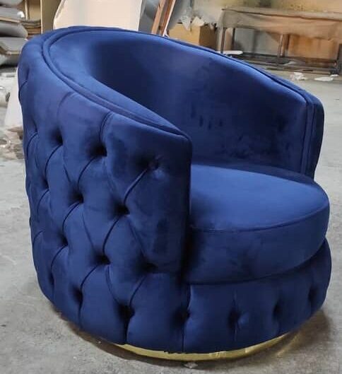 101/07 modern accent chair
