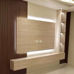 102/04 tv stand