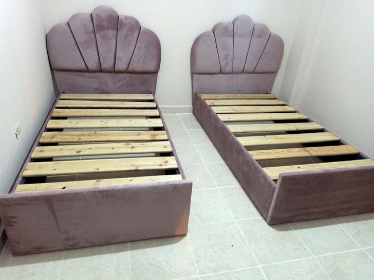 111/06 Tantric chaise lounge
