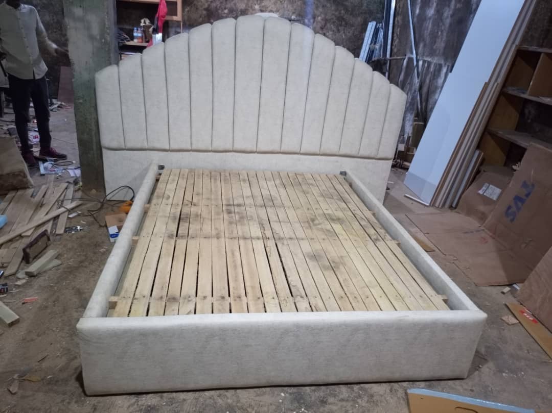 108/12 modern patterned bed set