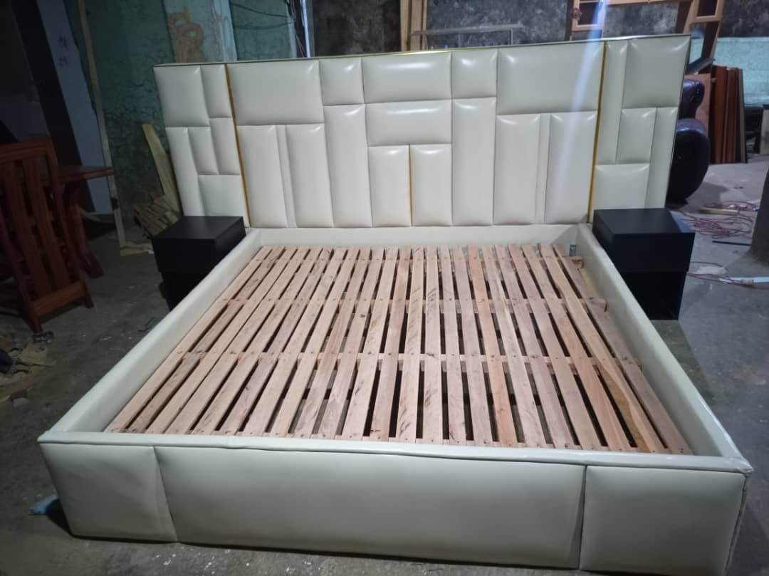 modern upholstered bed set