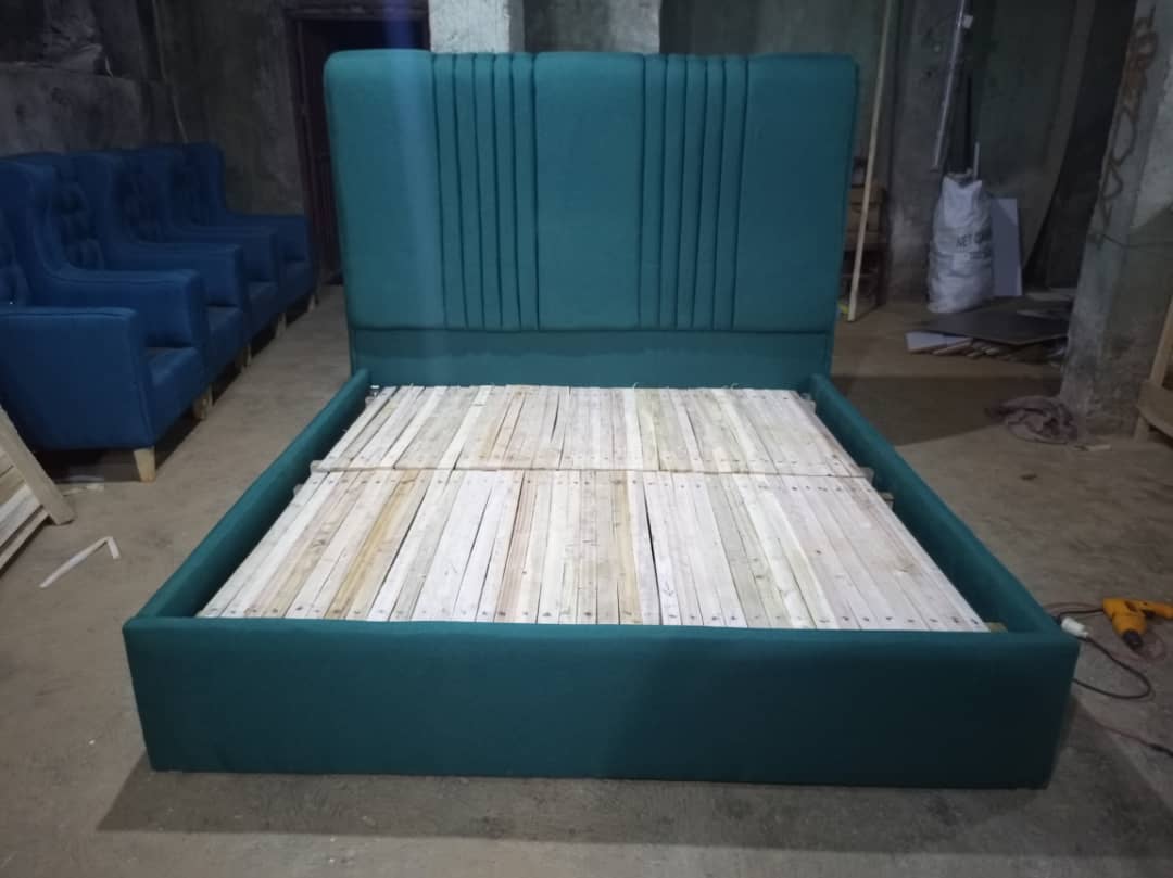 modern upholstered bed set