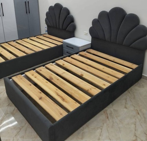 111/11 chaise lounge