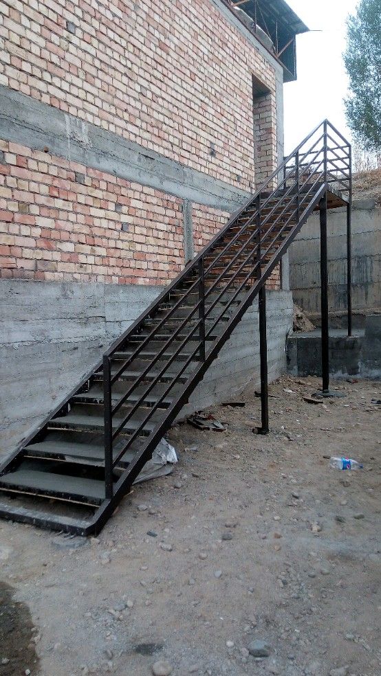 outdoor metal staircase
