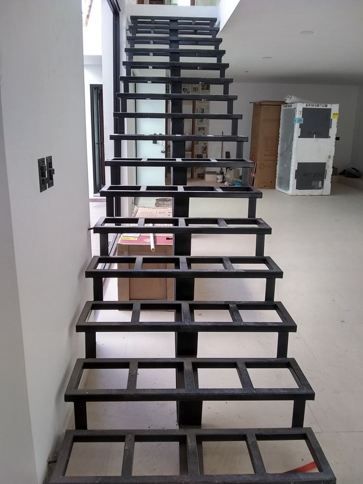 103/01 modern steel floating staircase