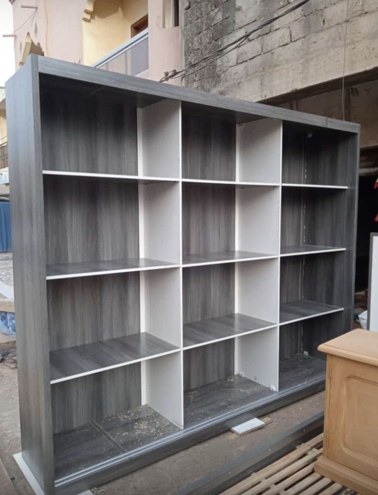 shelving unit