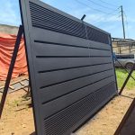 101/09 modern metal sliding gate