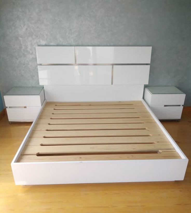 109/09 platform bed