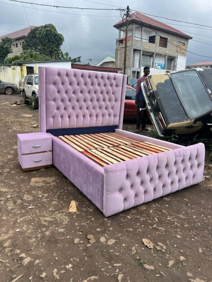 Tufted Bed Frame with a Bedside Drawer