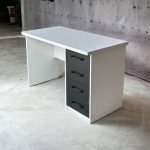 104/04 wood writing study desk