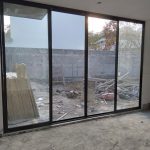 101/10 aluminum and glass sliding door