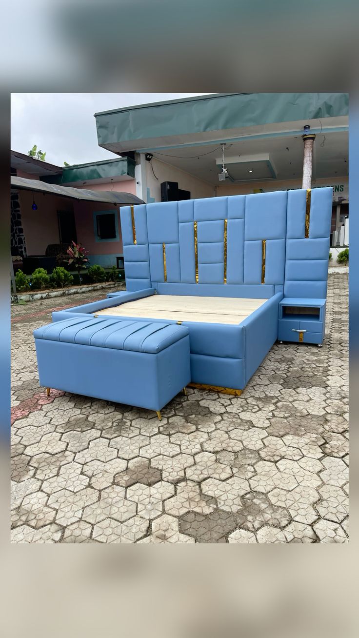 upholstered bed set