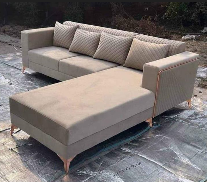 110/05 L-shaped sectional sofa